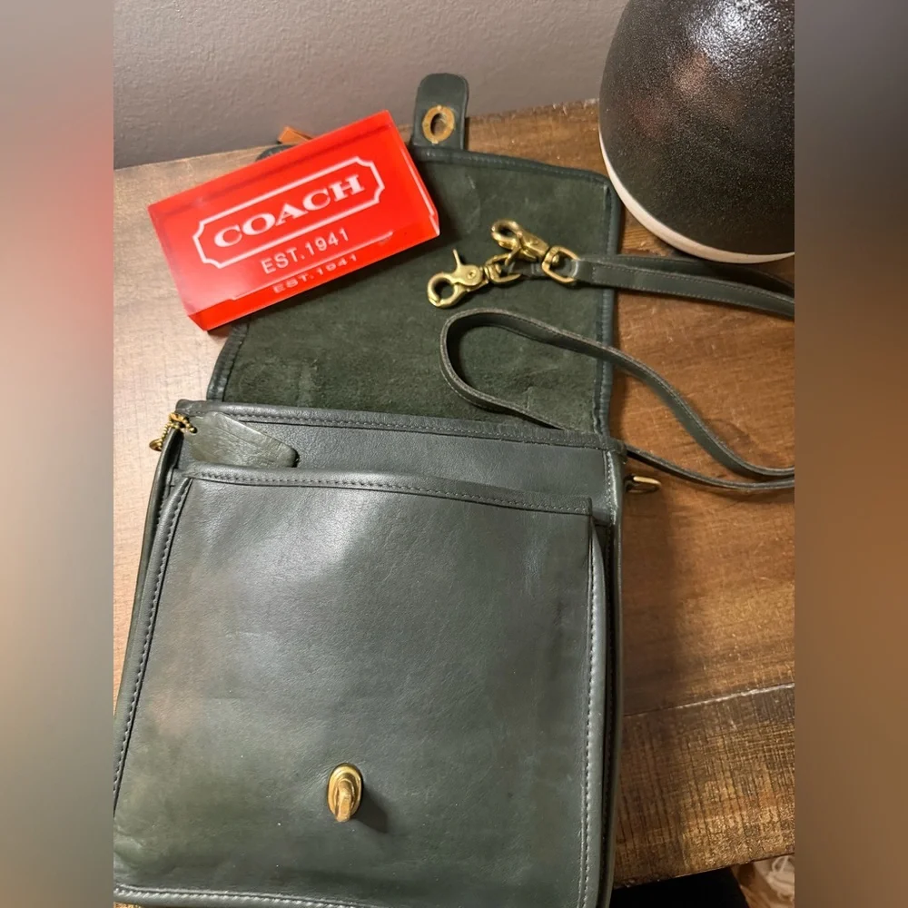 Coach Vintage Green Station Bag - Picture 12 of 15